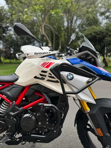 Blanco Con Azul