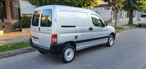 Peugeot Partner 1.4 Furgón Confort Airbag 2011