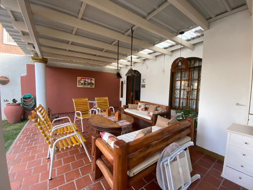Imagen 15 de 23 de Villa Belgrano - Casa 3 Dorm 201 Cub / 758 Terr