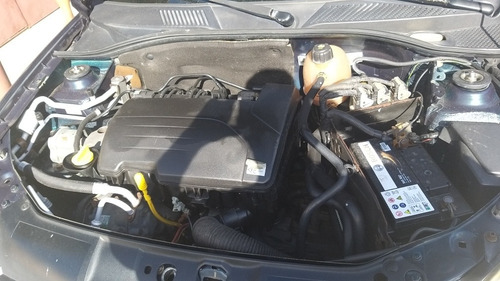 Renault Clio 2005 1.0 16v Authentique Hi-power 5p