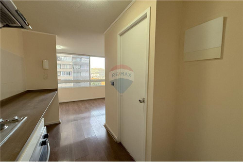 Home Estudio Piso 6, Metro Santa Ana