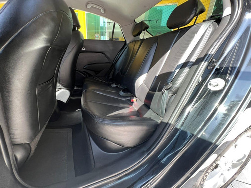 Imagem 11 de 13 de Hyundai Hb20s 1.6 Premium Flex Manual