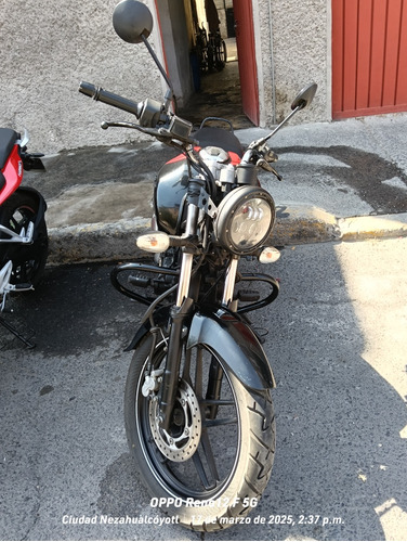 Vendo O Cambio ,execelente Moto Bajaj V15 150cc Todos Los Pa