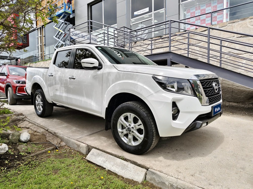 Nissan Navara 2.3D XE DIESEL 4X2 DOB.CAB. MT 4P