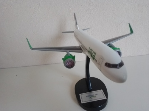 Avión A Escala