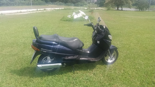 Suzuki Burgman 400
