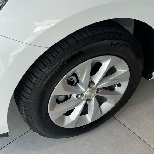 Chevrolet Onix SEDAN Plus LT 1.0 12V Flex 4p Mec.