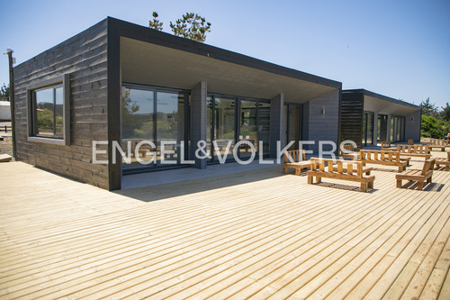 Casa Nueva Y Equipada En Primera Línea