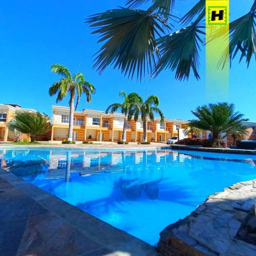 Imagen 7 de 10 de Último Town House En Venta Villa Corales