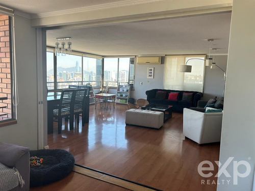 Departamento En Venta De 4 Dorm. En Las Condes
