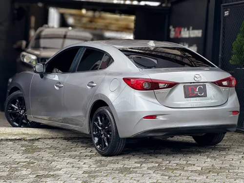 Mazda 3 2.0 Prime