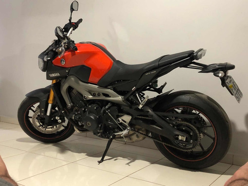Yamaha Mt 09 Laranjada