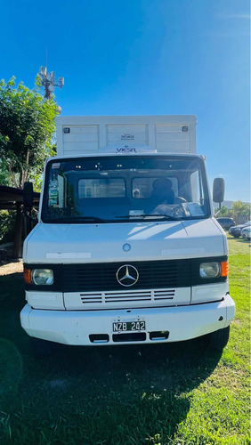 Imagen 4 de 18 de Mercedes Benz 710 Plus
