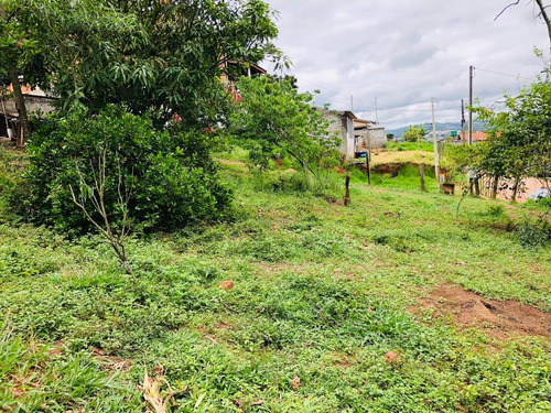 Chácara Nazaré Paulista - Vicente Nunes (zico Cunha) - Terreno 768m² - Casa 65m² 2 Quartos, Sala, Cozinha, Banheiro