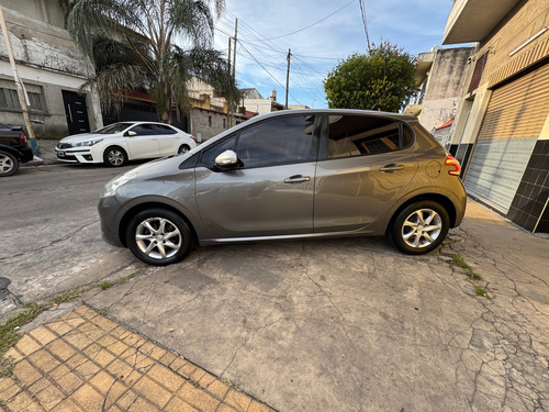 Peugeot 208 1.5 Allure