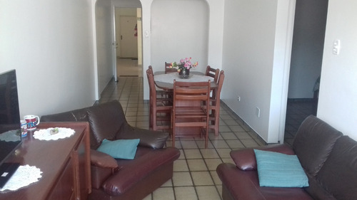 Imagem 1 de 14 de Bem Localizado, Enseada, 3 Quadras Da Praia, Amplo