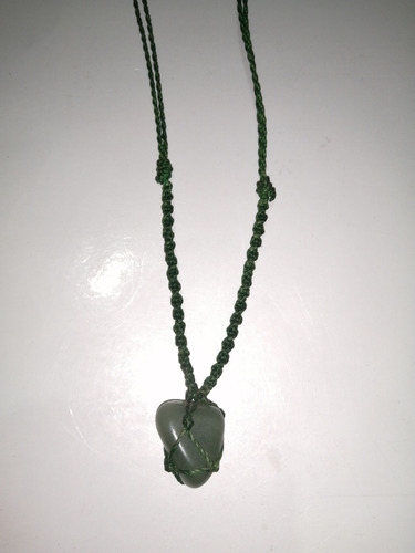 Collar Con Piedra Jade Verde (15 Dólares) 