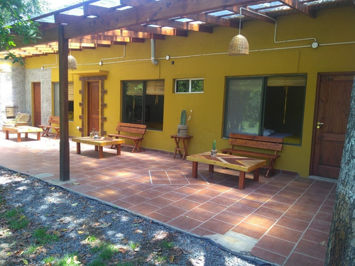 Imagen 9 de 14 de Alquiler Casa De Campo Promo Cerquita En Mercedes Buenos Aires Grupos Grandes Son 6 Habitaciones Con Baños Privados Calefacción Wi Fi Experiencia Campo Asado Fogonero