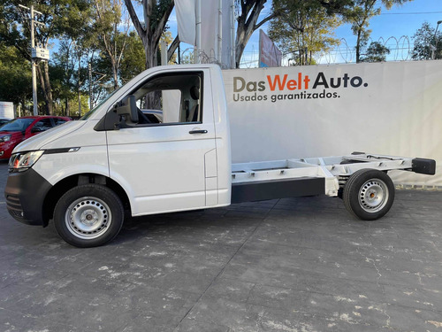 Imagen 2 de 9 de Volkswagen Transporter 2021 2.0 Chasis Cabina Mt