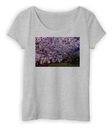 Remera Mujer Paisaje Japon Hanami Arbol Cerezo Plaza