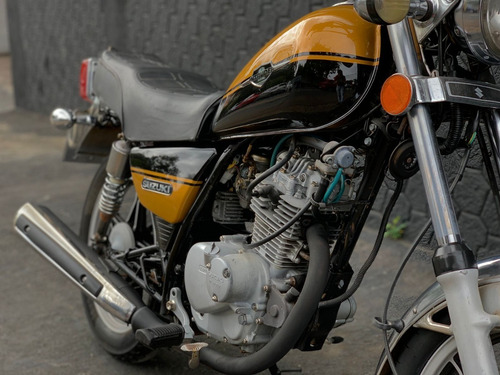 Imagem 7 de 14 de Suzuki Intruder 2011 125cc
