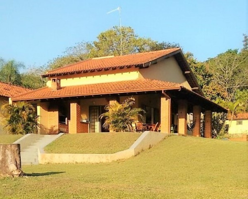 Rancho No Balneário Municipal De Quatá- Sp. - 1150