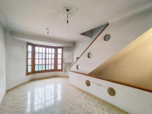 Imagen 9 de 23 de Triplex 3amb Patio Garaje