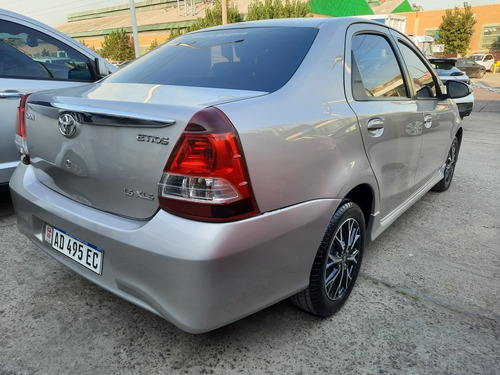 Imagen 6 de 8 de Toyota Etios Xls Automatico
