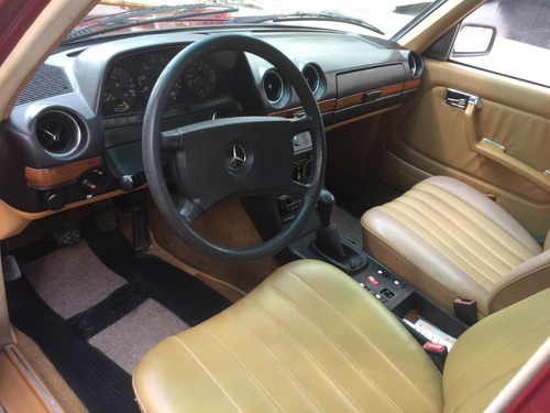 Mercedes Benz 230