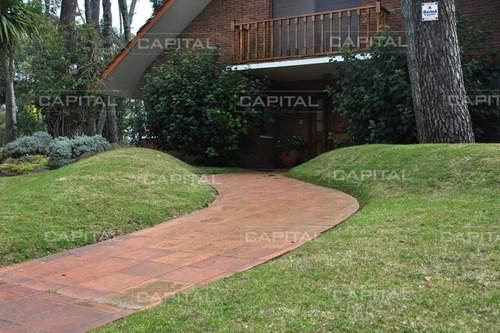 Casa Playa Mansa + 5 Dormitorios- Ref: 25195