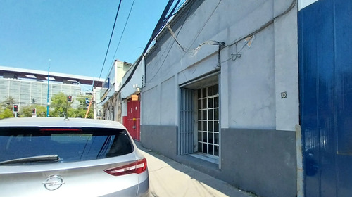 Arriendo Oficina Comercial Varios Usos Cocina Baños Santiago