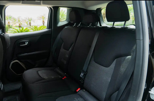 Jeep Renegade 1.8 Flex Aut. 5p