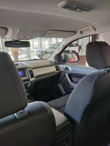 Imagen 12 de 13 de Ford Ranger 3.2 Cd Xlt Tdci 200cv Automática 4x4