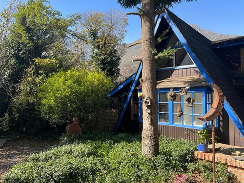 Linda Casa Con Gran Terreno En El Mejor Sector Del Arrayan