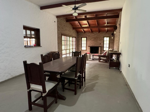 Casa En Venta De 4 Dormitorios Con Pileta En Rosario - Abasto