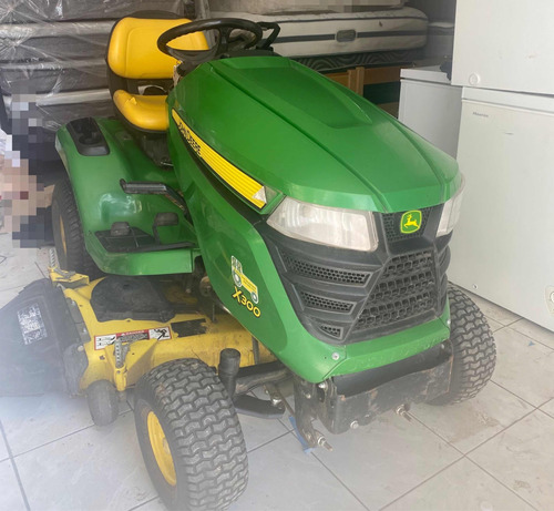 Tractor Podador Jhon Deer X300 150 Horas