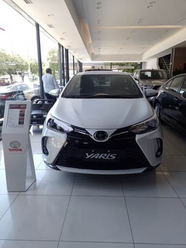 Toyota Yaris XS CVT 5P