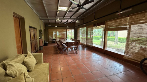 Venta Casa Quinta 5 Ambientes Chivilcoy Con Parque