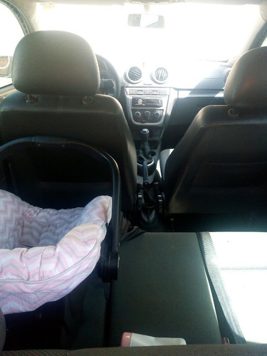 Imagem 9 de 10 de Volkswagen Gol 2010 1.0 Total Flex 5p