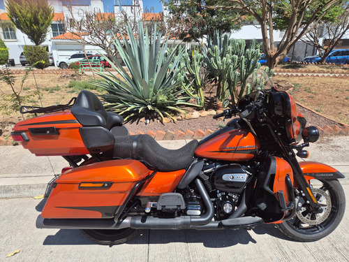 Hermosa Moto Hd, Color Naranja, Motor 114 Y Kit De Potencia