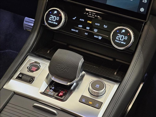 Jaguar F-PACE 5.0 V8 SUPERCHARGED SVR AWD 4P AUTOMÁTICO