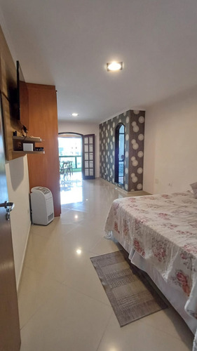 Sobrado À Venda | 3 Quartos | Suíte Com Hidro | Financiamento Disponível!