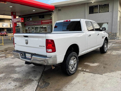 Imagen 2 de 10 de Dodge Ram 2500 4x4