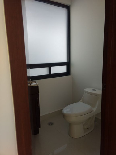 Venta Casa En San Carlos Metepec