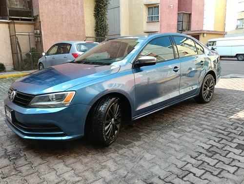 Volkswagen Jetta 2.0 Live At