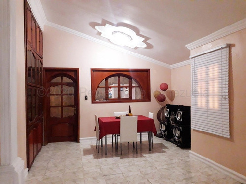 Imagen 3 de 12 de Casa En Venta En El Centro De Coro. 04122183505 Cod 22-18000