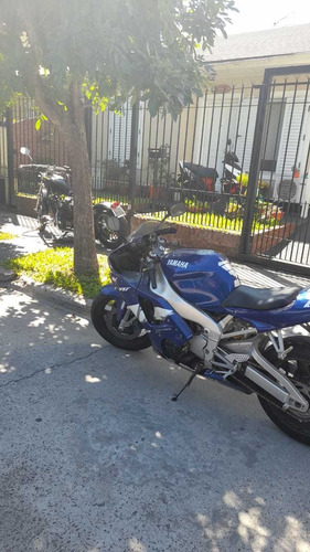 Imagen 5 de 8 de Yamaha R1