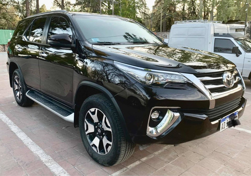 Imagen 3 de 7 de Toyota Sw4 2018 2.8 Srx 177cv 4x4 7as At