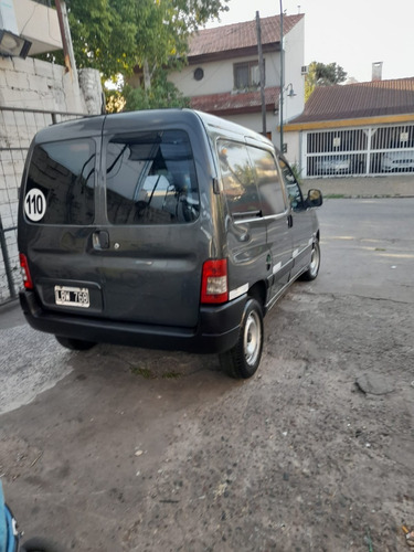 Imagen 11 de 14 de Peugeot Partner 1.6 Hdi 2012