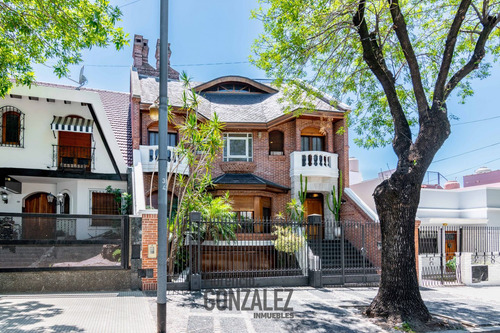 Casa De 5 Ambientes Con Cochera Y Jardin En Lugano